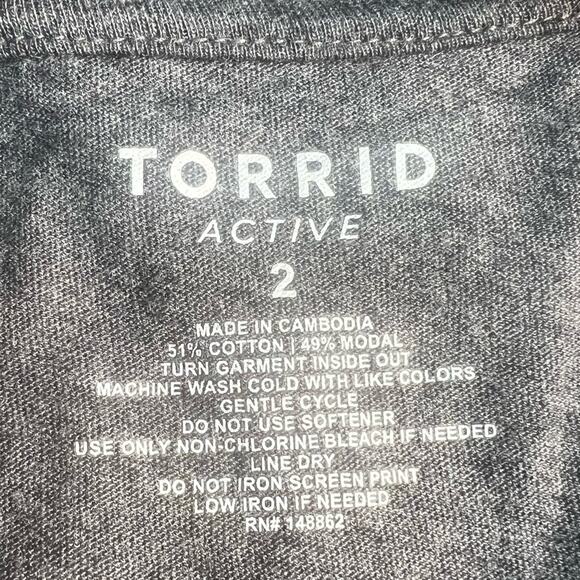 Torrid 2X Performance Cotton Long Sleeve Tunic Length Tee Snake Yin Yang NEW - Picture 7 of 11